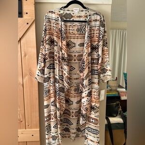 LuLaRoe Shirley Kimono - NWT - Large (18-22)